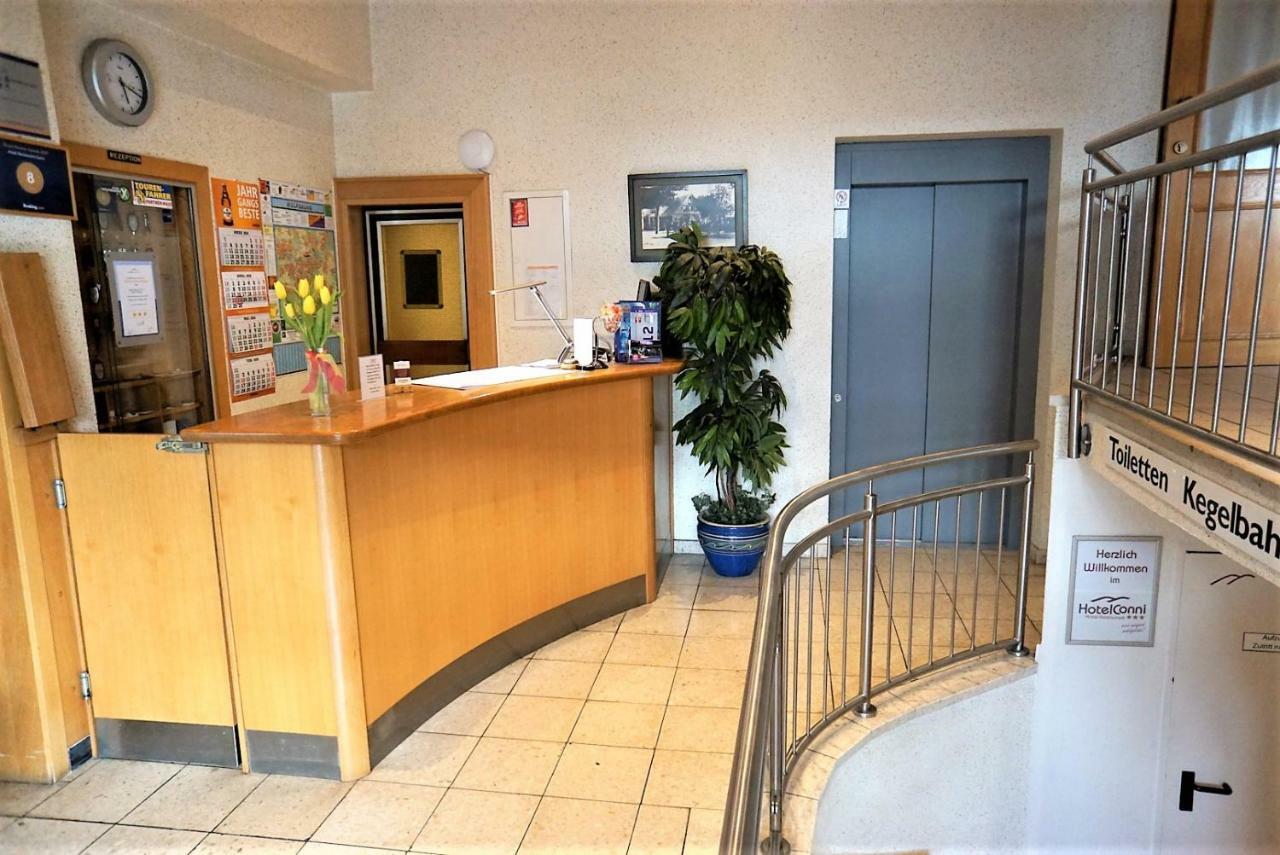 Hotel Restaurant Conni Вольфсбург Экстерьер фото